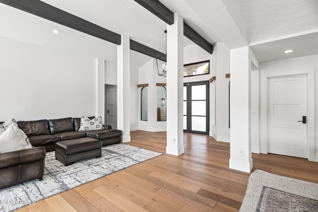 4455 E VIA LOS CABALLOS --, Phoenix, AZ 85028