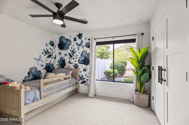 4455 E VIA LOS CABALLOS --, Phoenix, AZ 85028