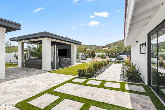 4455 E VIA LOS CABALLOS --, Phoenix, AZ 85028