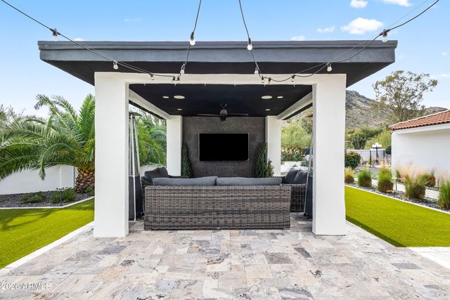 4455 E VIA LOS CABALLOS --, Phoenix, AZ 85028