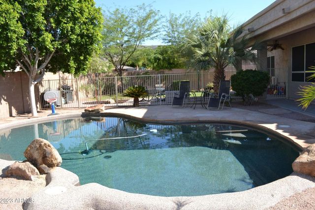 16432 S 16th Avenue, Phoenix, AZ 85045