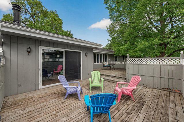 8600 31st Avenue N, Crystal, MN 55427