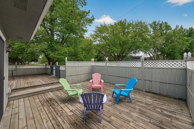8600 31st Avenue N, Crystal, MN 55427