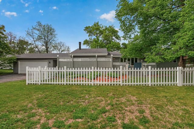 8600 31st Avenue N, Crystal, MN 55427