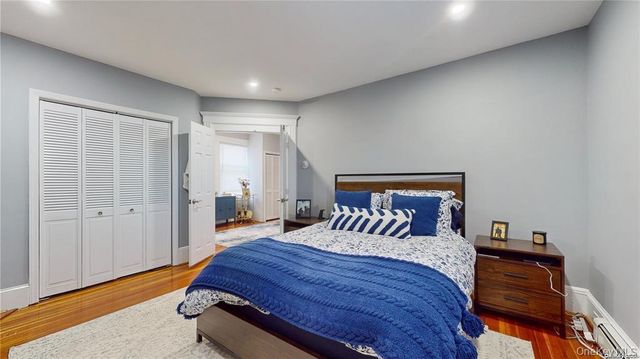 386 Mulry Lane, Lawrence, NY 11559