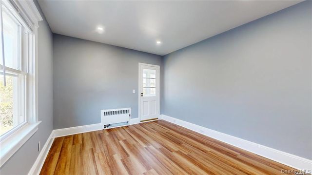 386 Mulry Lane, Lawrence, NY 11559