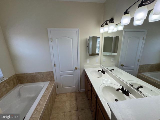 400 KINTYRE, Stephens City, VA 22655