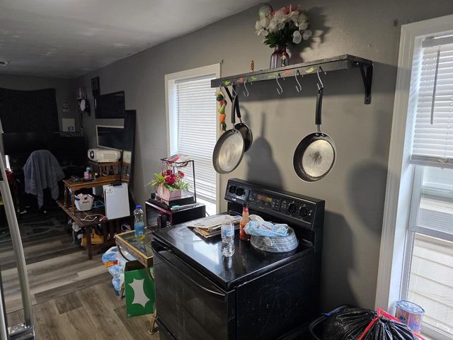 1544 2nd STREET, Milwaukee, WI 53204