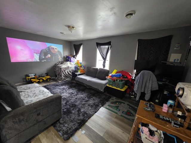 1544 2nd STREET, Milwaukee, WI 53204