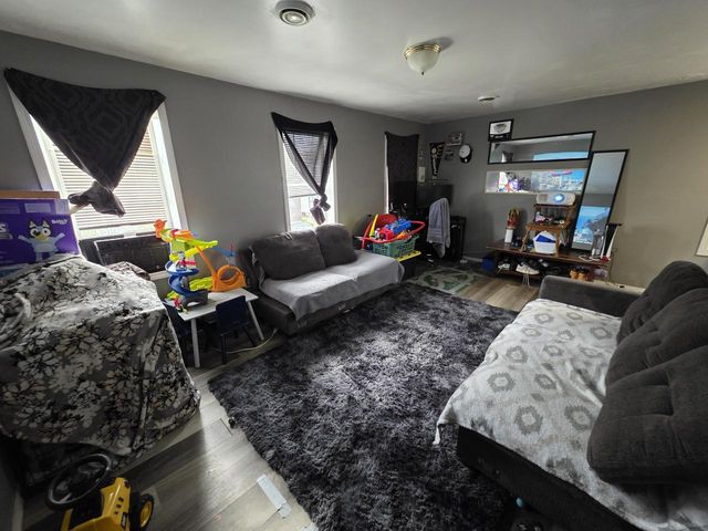 1544 2nd STREET, Milwaukee, WI 53204