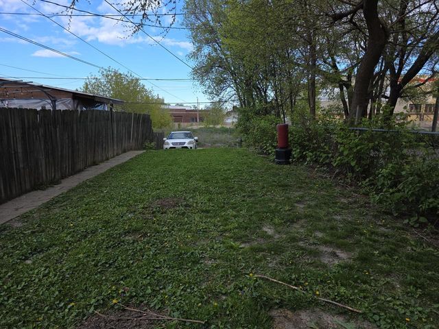 1544 2nd STREET, Milwaukee, WI 53204