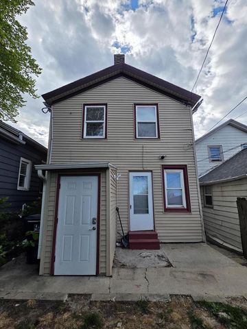 1544 2nd STREET, Milwaukee, WI 53204