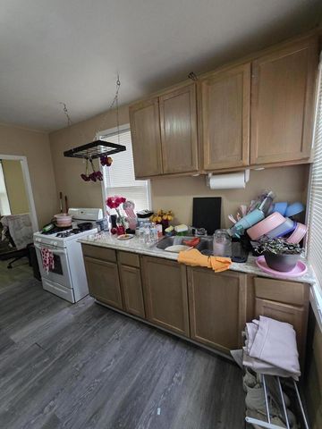 1544 2nd STREET, Milwaukee, WI 53204