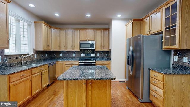 8365 DERWENT VALLEY CT, Lorton, VA 22079