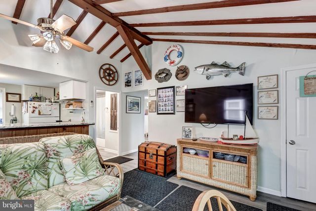 648 CHESTER RIVER BEACH RD, Grasonville, MD 21638