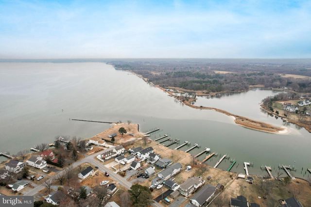 648 CHESTER RIVER BEACH RD, Grasonville, MD 21638