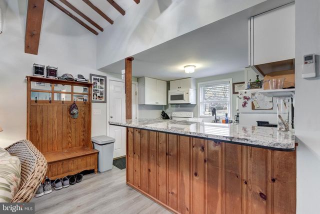 648 CHESTER RIVER BEACH RD, Grasonville, MD 21638