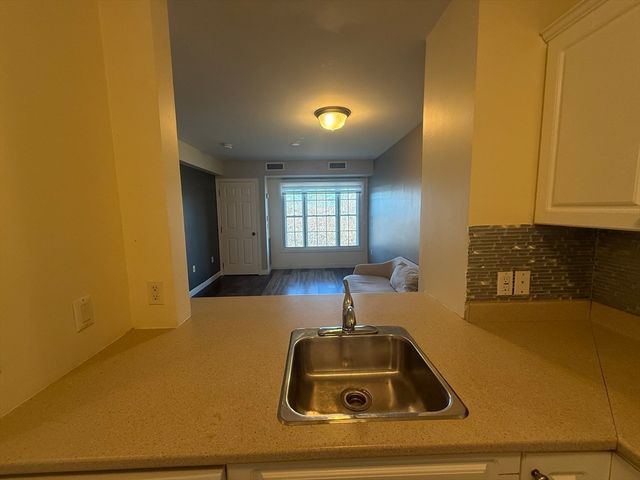 145 Bennington St 307, Revere, MA 02151