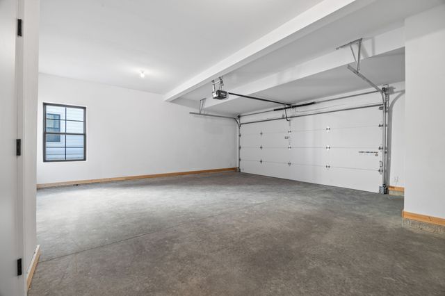 14146 Wilden Drive, Urbandale, IA 50323