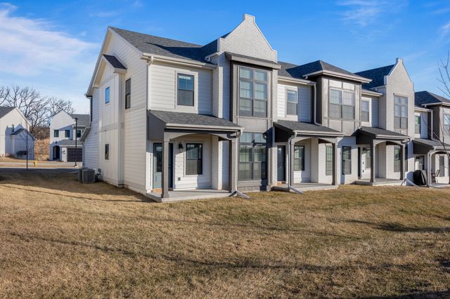 14146 Wilden Drive, Urbandale, IA 50323