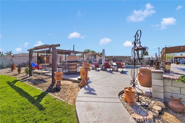 11546 Oakwood Avenue, Hesperia, CA 92345