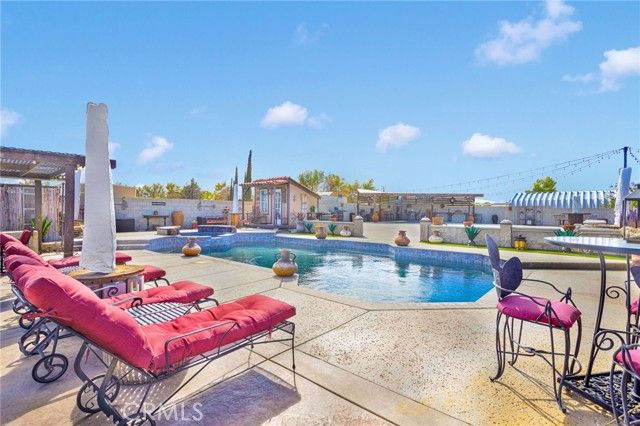 11546 Oakwood Avenue, Hesperia, CA 92345