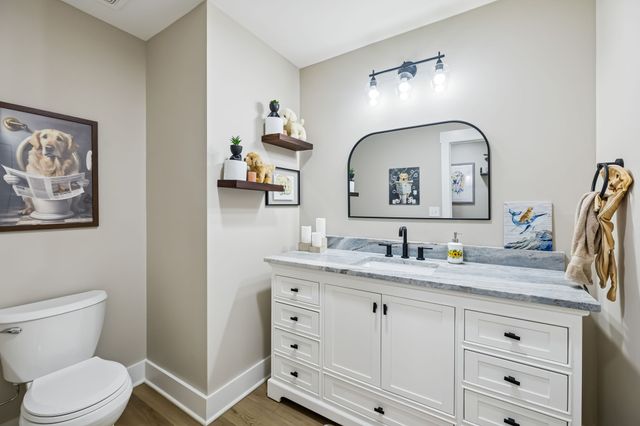 5935 S New Hope Rd, Hermitage, TN 37076