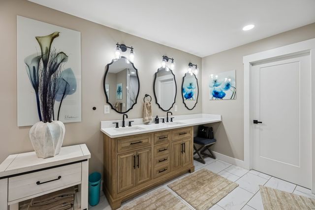 5935 S New Hope Rd, Hermitage, TN 37076