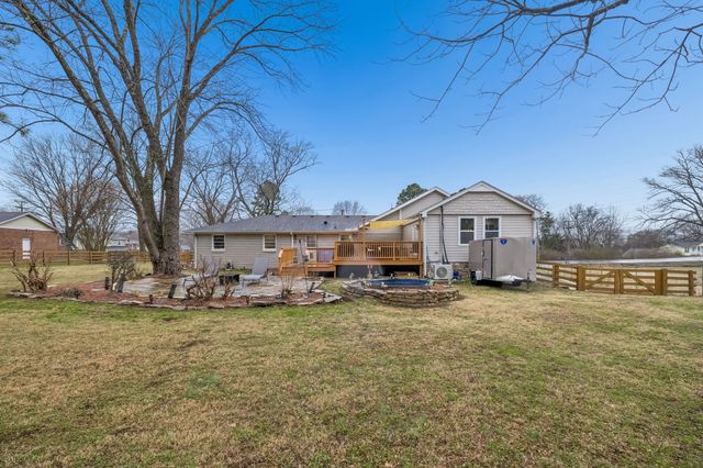 5935 S New Hope Rd, Hermitage, TN 37076