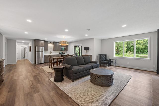 1274 227th Avenue NW, Bethel, MN 55005