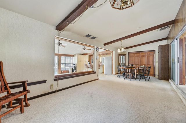 7689 Lawrence Road, Boynton Beach, FL 33436