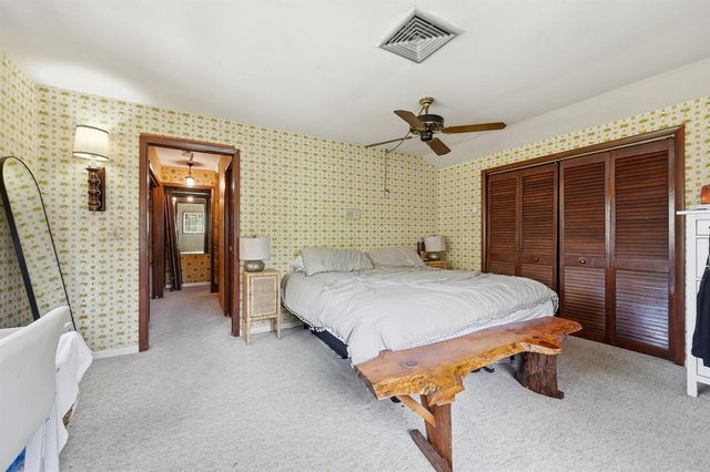 7689 Lawrence Road, Boynton Beach, FL 33436