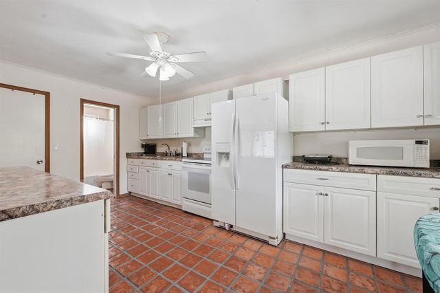 7689 Lawrence Road, Boynton Beach, FL 33436