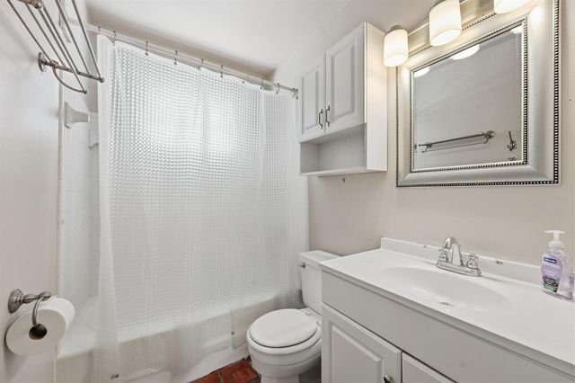 7689 Lawrence Road, Boynton Beach, FL 33436