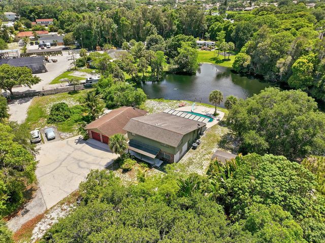 7689 Lawrence Road, Boynton Beach, FL 33436