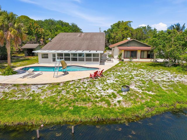 7689 Lawrence Road, Boynton Beach, FL 33436