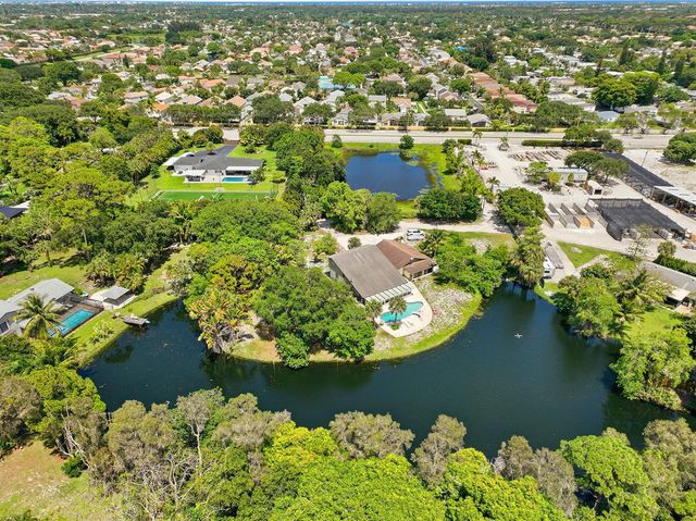 7689 Lawrence Road, Boynton Beach, FL 33436
