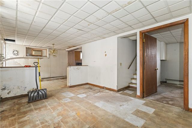 73 Wainwright Street, Providence, RI 02908