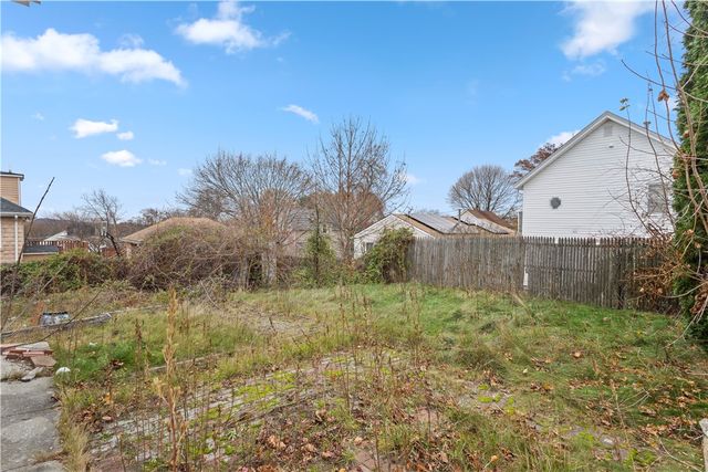 73 Wainwright Street, Providence, RI 02908