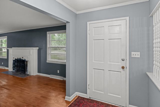 2266 S Meadowview Avenue, Springfield, MO 65804