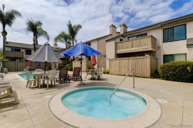2388 Grand, San Diego, CA 92109