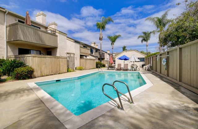 2388 Grand, San Diego, CA 92109