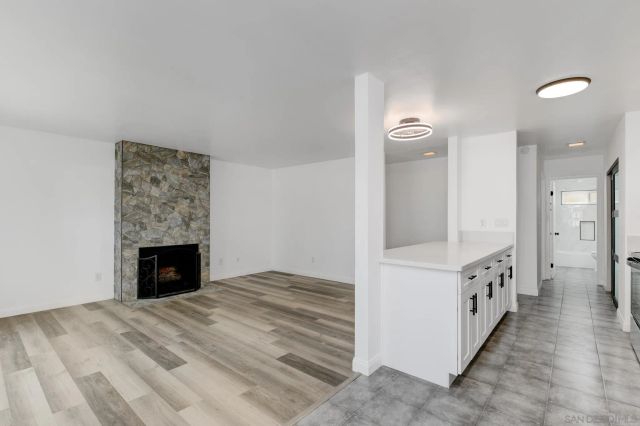 2388 Grand, San Diego, CA 92109