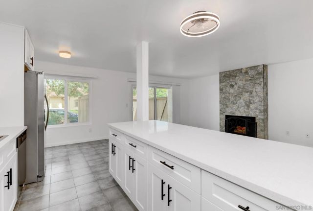2388 Grand, San Diego, CA 92109