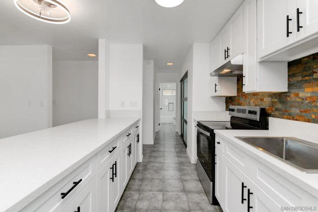 2388 Grand, San Diego, CA 92109