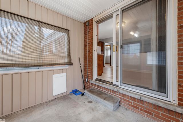 28517 Grant Street, St Clair Shores, MI 48081