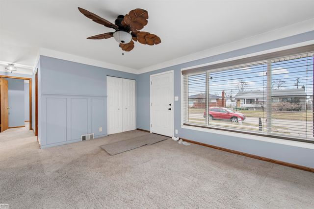 28517 Grant Street, St Clair Shores, MI 48081