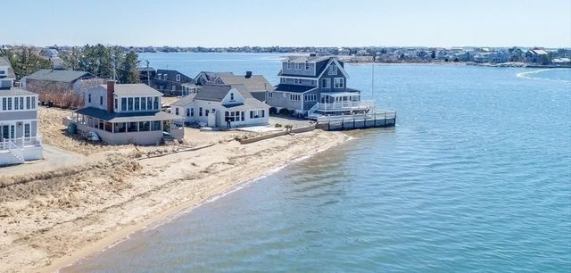 12 Barker WINTER, Newburyport, MA 01950