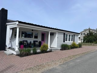 12 Barker WINTER, Newburyport, MA 01950