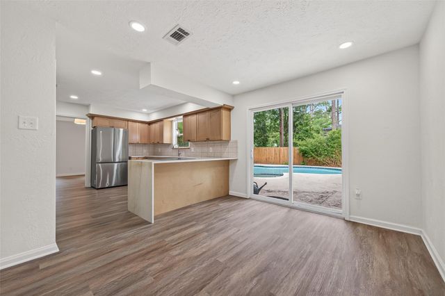 6511 Bayonne Drive, Spring, TX 77389